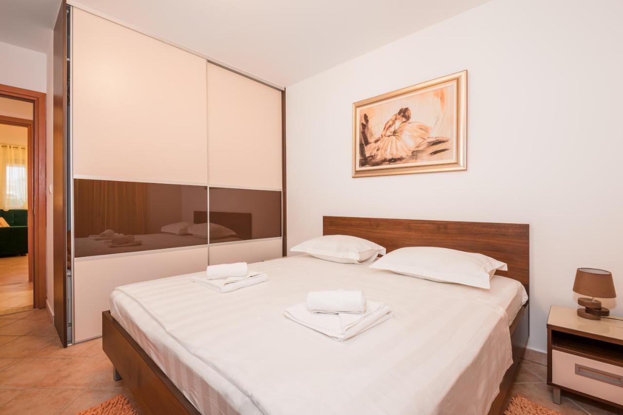Family Apartment Dubrovnik - Private Jacuzzi Terrace, Private Parking Exterior foto